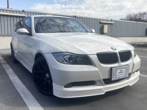 BMW 320i